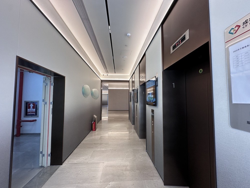 电梯厅1
